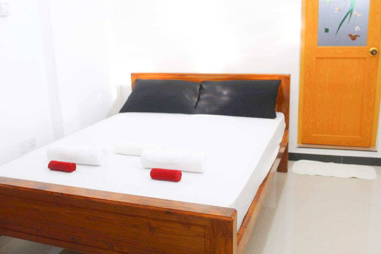 The City Tourist Hotel Anuradhapura Exterior foto